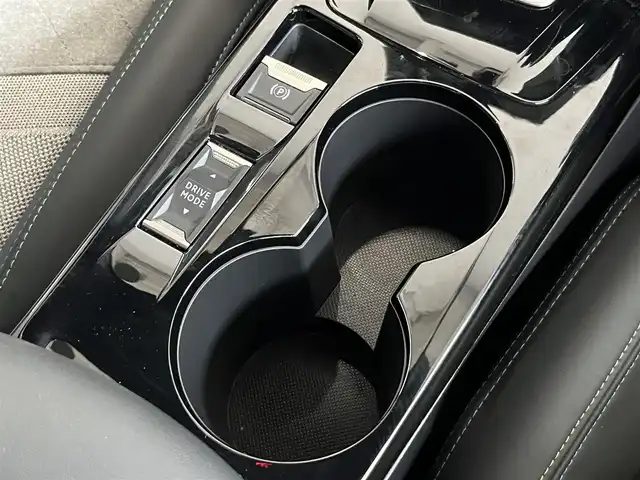 プジョー ２０８ GT ライン 山形県 2021(令3)年 2.9万km パール 純正ディスプレイオーディオ/・Bluetooth/USB/AppleCarPlay/AndroidAuto/ETC/インテリジェントハイビーム/パーキングセンサー/トラクションコントロール/アンビエンスライト/アクティブセーフティブレーキ/トラフィックサインインフォメーション/疲労検知システム/ブラインドスポットモニター/ハーフレザーシート /ワイヤレスチャージング/レーンキープアシスト/レーンポジショニングアシスト