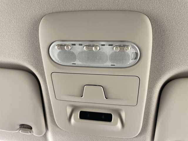 三菱 ｅＫクロス G プラスエディション 愛知県 2021(令3)年 3.7万km 黄 純正ディズプレイオーディオ　ナビ機能なし/全方位カメラ/シートヒーター/バックカメラ/コーナーセンサー/純正アルミホイール/オートライト/衝突軽減システム/ダウンヒルアシストコントロール/Bluetooth/ステアリングスイッチ/スマートキー/プッシュスタート