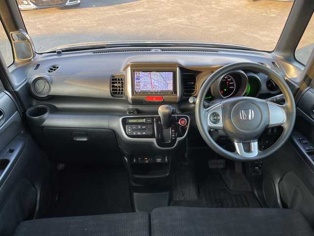 ホンダ Ｎ ＢＯＸ G SSパッケージ 山梨県 2017(平29)年 7.5万km クリスタルブラックパール 社外SDナビ/衝突軽減ブレーキ/ＣＤ/ＤＶＤ/ＢＴ/フルセグテレビ/バックカメラ/アイドリングストップ/プッシュスタート/両側パワースライドドア/ETC/純正HIDヘッドライト