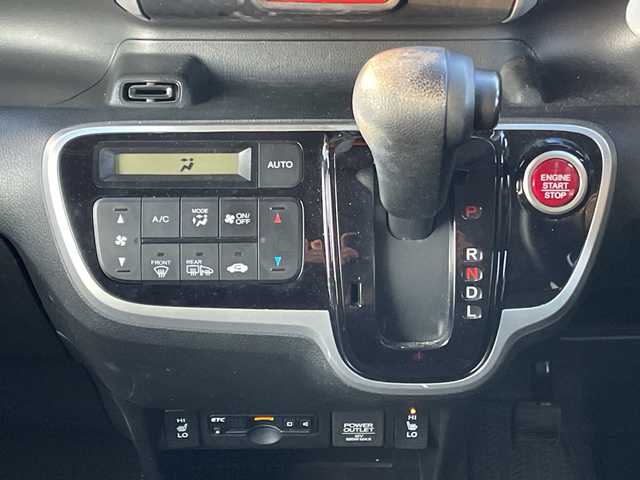 ホンダ Ｎ ＢＯＸ G SSパッケージ 山梨県 2017(平29)年 7.5万km クリスタルブラックパール 社外SDナビ/衝突軽減ブレーキ/ＣＤ/ＤＶＤ/ＢＴ/フルセグテレビ/バックカメラ/アイドリングストップ/プッシュスタート/両側パワースライドドア/ETC/純正HIDヘッドライト