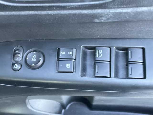 ホンダ Ｎ ＢＯＸ G SSパッケージ 山梨県 2017(平29)年 7.5万km クリスタルブラックパール 社外SDナビ/衝突軽減ブレーキ/ＣＤ/ＤＶＤ/ＢＴ/フルセグテレビ/バックカメラ/アイドリングストップ/プッシュスタート/両側パワースライドドア/ETC/純正HIDヘッドライト