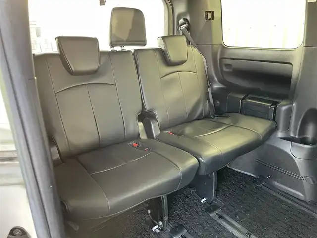 トヨタ ヴォクシー ZS 煌Ⅱ 福岡県 2019(令1)年 2.9万km ホワイトパールクリスタルシャイン トヨタセーフティセンス/PCS/LDA/クリアランスソナー/横滑り防止装置/アルパイン１１型ナビ/フルセグTV/CD/DVD/BT/SD/AM/FM/バックカメラ/両側パワースライドドア/クルーズコントロール/前後ドラレコ/オートハイビーム/ステアリングリモコン/純正１６アルミ/ＥＴＣ/ウォークスルー/スマートキー/プッシュスタート