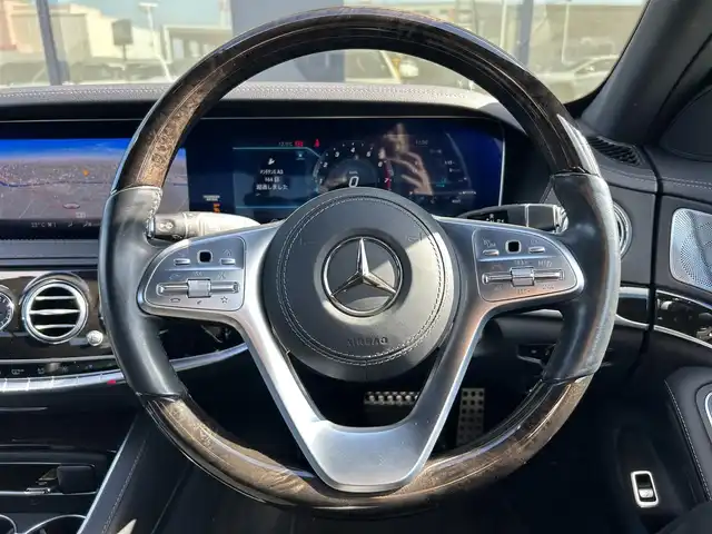 メルセデス・ベンツ Ｓ４００ AMGライン 石川県 2017(平29)年 3.8万km パール サンルーフ/純正ナビ/Burmesterプレミアムサウンド/フルセグTV/全方位カメラ/ETC/前後ドライブレコーダー/アダプティブクルーズコントロール/ヘッドアップディスプレイ/ブラインドスポットモニター/シートヒーター/エアシート/パワーシート/シートメモリー/アンチロック・ブレーキ・システム/衝突被害軽減システム/横滑り防止装置/前後コーナーセンサー/レーンキープアシスト/パーキングアシスト/盗難防止装置/純正アルミホイール/スマートキー
