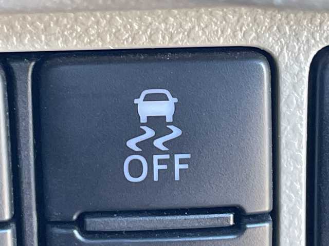 ダイハツ キャスト スタイル G SAⅢ 茨城県 2017(平29)年 4.5万km ファイアークォーツレッドM 社外ナビ/Bluetooth/フルセグTV/バックカメラ/ベンチシート/ドライブレコーダー/横滑り防止装置/オートライト/オートマチックハイビーム/LEDヘッドライト/フロアマット/純正15インチアルミホイール/スマートキー