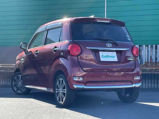 ダイハツ キャスト スタイル G SAⅢ 茨城県 2017(平29)年 4.5万km ファイアークォーツレッドM 社外ナビ/Bluetooth/フルセグTV/バックカメラ/ベンチシート/ドライブレコーダー/横滑り防止装置/オートライト/オートマチックハイビーム/LEDヘッドライト/フロアマット/純正15インチアルミホイール/スマートキー