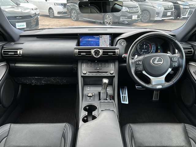 レクサス ＲＣ 300 Fスポーツ 佐賀県 2018(平30)年 7.1万km ホワイトノーヴァガラスフレーク エンジンスタートボタン/保証書/取扱説明書/記録簿/MTモード付AT/アイドリングストップ/スマートキー/スペアキー有/追従走行付クルーズコントロール/Bluetooth接続/CD/USB入力端子/ビルトインETC/バックカメラ/AUX/フルセグTV/純正ナビ/サンルーフ/電動リアゲート/純正フロアマット/前席パワーシート/前席シートヒーター/前席エアシート/ABS/横滑り防止装置/前後コーナーセンサー/LEDヘッドライト/メモリアルシート/パドルシフト/ステアリングヒーター/クリアランスソナー/PSSS/ステアリングスイッチ/革巻ステアリング