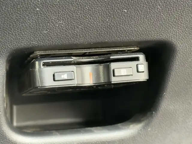 ダイハツ キャスト アクティバ X リミテッド SAⅢ 大分県 2019(令1)年 5.4万km ファイアークォーツレッドM ・ナビ(BT/CD/DVD/SD)/・バックカメラ/・フルセグテレビ/・スマートアシスト/・レーンキープアシスト/・ETC/・シートヒーター/・オートハイビーム/・リアセンサー/・スマートキー/・プッシュスタートボタン/・スペアキー