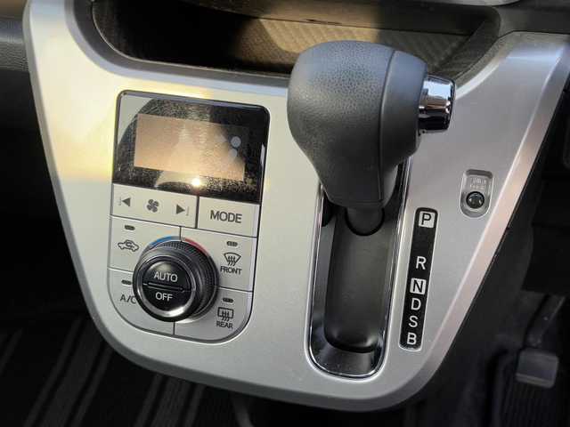 ダイハツ キャスト アクティバ X リミテッド SAⅢ 大分県 2019(令1)年 5.4万km ファイアークォーツレッドM ・ナビ(BT/CD/DVD/SD)/・バックカメラ/・フルセグテレビ/・スマートアシスト/・レーンキープアシスト/・ETC/・シートヒーター/・オートハイビーム/・リアセンサー/・スマートキー/・プッシュスタートボタン/・スペアキー