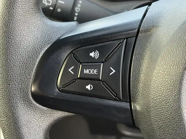 ダイハツ キャスト アクティバ X リミテッド SAⅢ 大分県 2019(令1)年 5.4万km ファイアークォーツレッドM ・ナビ(BT/CD/DVD/SD)/・バックカメラ/・フルセグテレビ/・スマートアシスト/・レーンキープアシスト/・ETC/・シートヒーター/・オートハイビーム/・リアセンサー/・スマートキー/・プッシュスタートボタン/・スペアキー