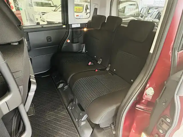 トヨタ ルーミー カスタムG 千葉県 2023(令5)年 0.8万km ファイアークォーツレッドM 登録時７８０２km/車検　令和８年２月１３日迄/ワンオーナー/純正９インチディスプレイオーディオ/・フルセグTV/・Bluetoothオーディオ/・CarPlay/・AndroidAuto/パノラマモニター/純正前後ドライブレコーダー/ビルトインETC/両側パワースライドドア/スマートアシスト/前席シートヒーター/電動パーキング、オートホールド/レーダークルーズコントロール/パーキングセンサー/純正フロアマット、ドアバイザー/純正１４インチアルミホイール/LEDヘッドライト、LEDフォグライト/ロールシェード付きスライドドア/取扱説明書/オーディオ取扱説明書/保証書/スペアスマートキー
