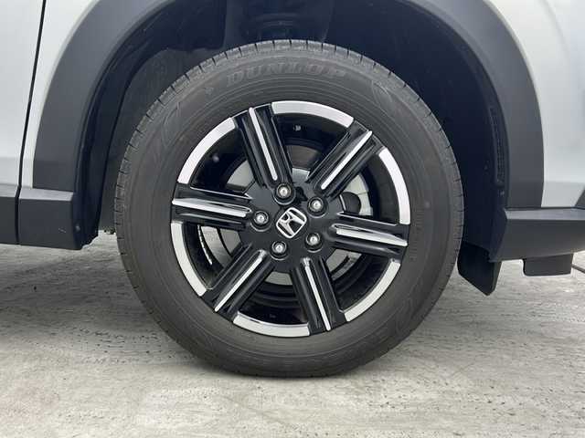 ホンダ ヴェゼル G 三重県 2023(令5)年 1.1万km プレミアムサンライトホワイトパール 禁煙車/純正ナビ/・AM・FM・CD・DVD・BT・USB・HDMI・フルセグ/バックカメラ/ホンダセンシング/衝突軽減/レーンキープ/レーダークルーズ/前後コーナーセンサー/安全支援情報スイッチ/電子パーキングブレーキ/ブレーキホールド/ビルトインETC/オートライト/オートハイビーム/LEDヘッドライト/フォグランプ/ステアリングスイッチ/スマートキー/プッシュスタート/純正16インチアルミ/OPグリル/ダウンヒルアシスト