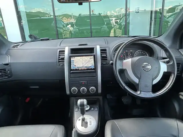 日産 エクストレイル 25Xtt 香川県 2013(平25)年 9.2万km ダイヤモンドブラック ワンオーナー　/ハイパールーフレール　/純正ＳＤナビ　/【CD/DVD/SD/Bluetooth】/地デジ対応TV/アルカンターラシート　/全席シートヒーター　/革巻きステアリング　/ＨＩＤヘッドライト　/フォグランプ/オートライト機能　/ＯＰ荷室ＢＯＸ×２　/ビルトインＥＴＣ/ドライブレコーダー/SD有り/純正フロアマット/バイザー