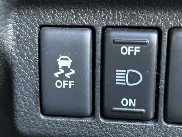 日産 エクストレイル 25Xtt 香川県 2013(平25)年 9.2万km ダイヤモンドブラック ワンオーナー　/ハイパールーフレール　/純正ＳＤナビ　/【CD/DVD/SD/Bluetooth】/地デジ対応TV/アルカンターラシート　/全席シートヒーター　/革巻きステアリング　/ＨＩＤヘッドライト　/フォグランプ/オートライト機能　/ＯＰ荷室ＢＯＸ×２　/ビルトインＥＴＣ/ドライブレコーダー/SD有り/純正フロアマット/バイザー