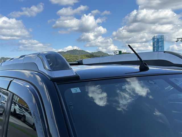 日産 エクストレイル 25Xtt 香川県 2013(平25)年 9.2万km ダイヤモンドブラック ワンオーナー　/ハイパールーフレール　/純正ＳＤナビ　/【CD/DVD/SD/Bluetooth】/地デジ対応TV/アルカンターラシート　/全席シートヒーター　/革巻きステアリング　/ＨＩＤヘッドライト　/フォグランプ/オートライト機能　/ＯＰ荷室ＢＯＸ×２　/ビルトインＥＴＣ/ドライブレコーダー/SD有り/純正フロアマット/バイザー