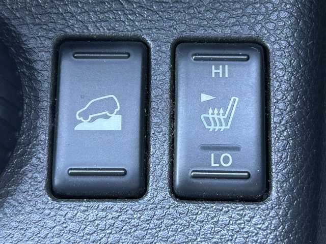 日産 エクストレイル 25Xtt 香川県 2013(平25)年 9.2万km ダイヤモンドブラック ワンオーナー　/ハイパールーフレール　/純正ＳＤナビ　/【CD/DVD/SD/Bluetooth】/地デジ対応TV/アルカンターラシート　/全席シートヒーター　/革巻きステアリング　/ＨＩＤヘッドライト　/フォグランプ/オートライト機能　/ＯＰ荷室ＢＯＸ×２　/ビルトインＥＴＣ/ドライブレコーダー/SD有り/純正フロアマット/バイザー