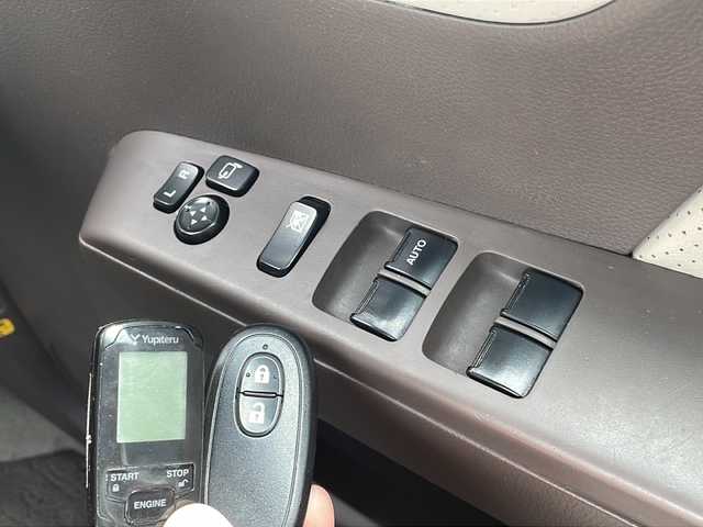 日産 モコ ドルチェX FOUR 青森県 2014(平26)年 6.9万km アーバンブラウン 4WD/社外メモリナビ・ワンセグTV/専用合皮シート/運転席シートヒーター/ビルトインETC/アイドリングストップ/HIDライト/オートライト/フォグランプ/純正14インチアルミ/インテリキー/プッシュスタート/ドアバイザー/純正フロアマット