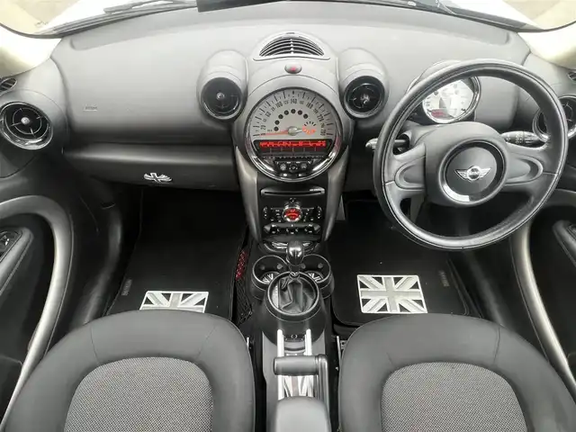 ＭＩＮＩ ミニ クロスオーバー クーパー 秋田県 2013(平25)年 6.4万km ライトホワイト 純正オーディオ（AM/FM/CD)/バックカメラ/アラウンドビューモニター/LEDヘッドライト/純正アルミ/スマートキー/ルーフレール/ETC/純正フロアマット/純正ドアバイザー/オートエアコン/パワーステアリング/パワーウィンドウ/横滑り防止/電動格納ミラー/保証書/取扱説明書/記録簿