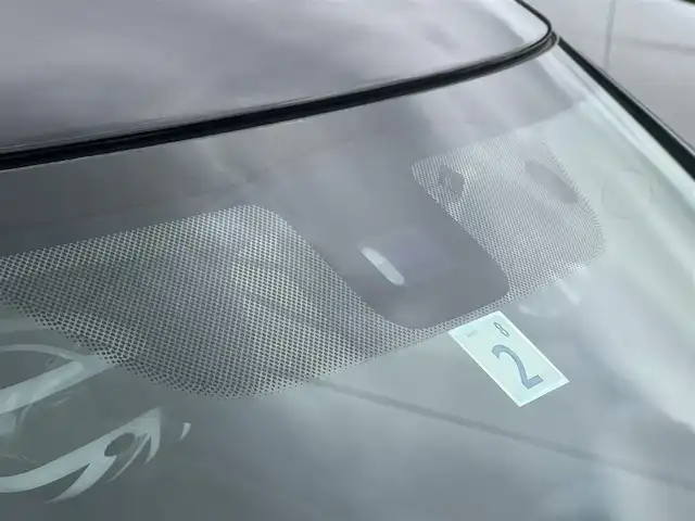 ＭＩＮＩ ミニ クロスオーバー クーパー 秋田県 2013(平25)年 6.4万km ライトホワイト 純正オーディオ（AM/FM/CD)/バックカメラ/アラウンドビューモニター/LEDヘッドライト/純正アルミ/スマートキー/ルーフレール/ETC/純正フロアマット/純正ドアバイザー/オートエアコン/パワーステアリング/パワーウィンドウ/横滑り防止/電動格納ミラー/保証書/取扱説明書/記録簿