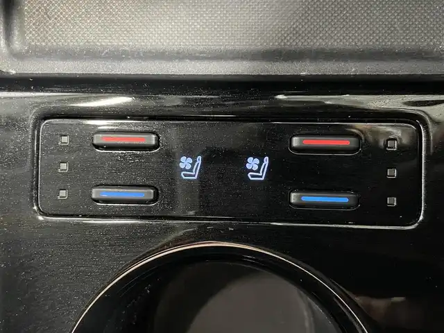 トヨタ プリウス ＰＨＶ A プレミアム 大阪府 2021(令3)年 2.3万km アティチュードブラックマイカ モデリスタエアロ　アルパインナビ　黒革シート　レーダークルコン　バックカメラ　ＥＴＣ　ドラレコ　シートヒーター／エアコン　ハンドルヒーター　ＢＳＭ　タイマー充電　ＨＵＤ　パワーシート　パークアシスト