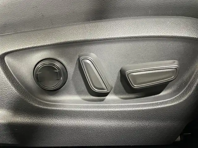 トヨタ プリウス ＰＨＶ A プレミアム 大阪府 2021(令3)年 2.3万km アティチュードブラックマイカ モデリスタエアロ　アルパインナビ　黒革シート　レーダークルコン　バックカメラ　ＥＴＣ　ドラレコ　シートヒーター／エアコン　ハンドルヒーター　ＢＳＭ　タイマー充電　ＨＵＤ　パワーシート　パークアシスト