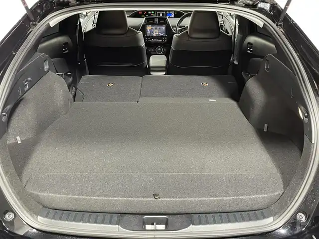 トヨタ プリウス ＰＨＶ A プレミアム 大阪府 2021(令3)年 2.3万km アティチュードブラックマイカ モデリスタエアロ　アルパインナビ　黒革シート　レーダークルコン　バックカメラ　ＥＴＣ　ドラレコ　シートヒーター／エアコン　ハンドルヒーター　ＢＳＭ　タイマー充電　ＨＵＤ　パワーシート　パークアシスト