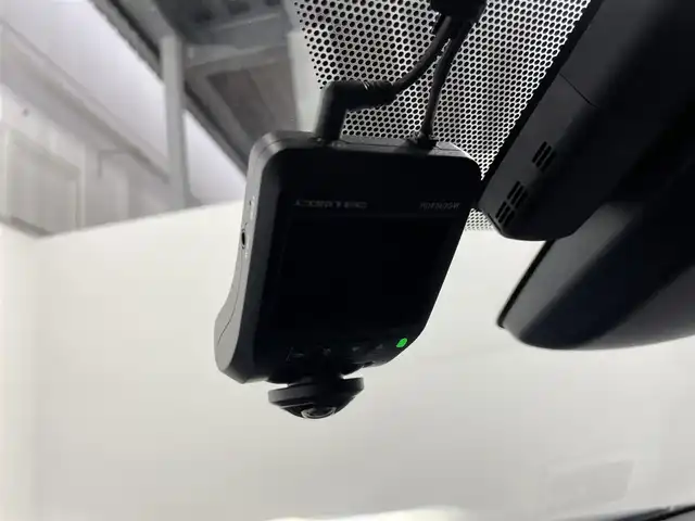 トヨタ プリウス ＰＨＶ A プレミアム 大阪府 2021(令3)年 2.3万km アティチュードブラックマイカ モデリスタエアロ　アルパインナビ　黒革シート　レーダークルコン　バックカメラ　ＥＴＣ　ドラレコ　シートヒーター／エアコン　ハンドルヒーター　ＢＳＭ　タイマー充電　ＨＵＤ　パワーシート　パークアシスト