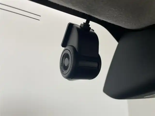 ダイハツ ムーヴ キャンバス ストライプス G 埼玉県 2025(令7)年 0.1千km シャイニングホワイトパール/ファイアークォーツレッドメタリック 4WD/届出済未使用車/純正9インチディスプレイオーディオ/ フルセグTV Bluetooth HDMI CarPlay/バックカメラ/スマートアシスト/衝突軽減ブレーキ/レーンキープアシスト/先行車発進お知らせ/ロードサインアシススト/誤発進抑制機能/コーナーセンサー /両側パワースライドドア/ドライブレコーダー/シートヒーター/置くだけ充電器/LEDオートライト/ETC