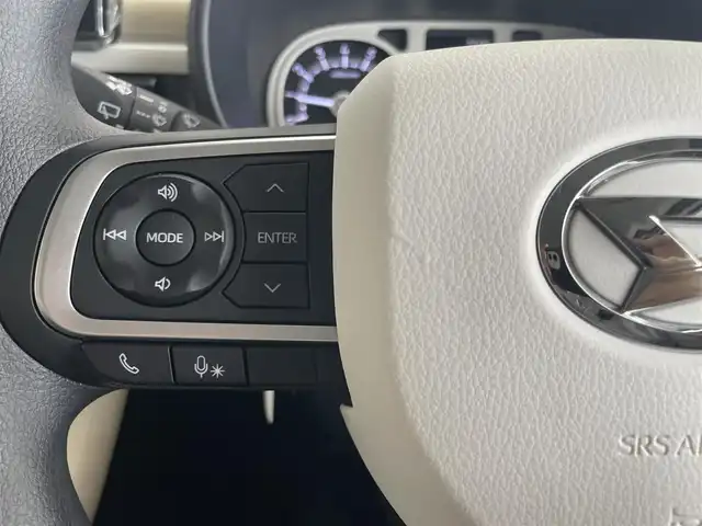 ダイハツ ムーヴ キャンバス ストライプス G 埼玉県 2025(令7)年 0.1千km シャイニングホワイトパール/ファイアークォーツレッドメタリック 4WD/届出済未使用車/純正9インチディスプレイオーディオ/ フルセグTV Bluetooth HDMI CarPlay/バックカメラ/スマートアシスト/衝突軽減ブレーキ/レーンキープアシスト/先行車発進お知らせ/ロードサインアシススト/誤発進抑制機能/コーナーセンサー /両側パワースライドドア/ドライブレコーダー/シートヒーター/置くだけ充電器/LEDオートライト/ETC