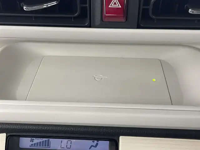 ダイハツ ムーヴ キャンバス ストライプス G 埼玉県 2025(令7)年 0.1千km シャイニングホワイトパール/ファイアークォーツレッドメタリック 4WD/届出済未使用車/純正9インチディスプレイオーディオ/ フルセグTV Bluetooth HDMI CarPlay/バックカメラ/スマートアシスト/衝突軽減ブレーキ/レーンキープアシスト/先行車発進お知らせ/ロードサインアシススト/誤発進抑制機能/コーナーセンサー /両側パワースライドドア/ドライブレコーダー/シートヒーター/置くだけ充電器/LEDオートライト/ETC