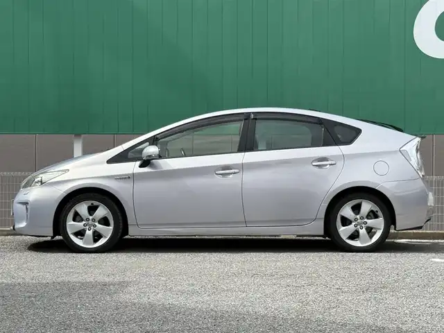 トヨタ プリウス S ツーリングセレクション 大分県 2012(平24)年 7.1万km ライトパープルマイカ 純正SDナビ/(フルセグTV/CD/DVD/BT)/前後ドライブレコーダー/ETC/バックカメラ/オートライト/LEDヘッドライト/スマートキー/プッシュスタート/スペアキー/純正17インチAW/純正フロアマット