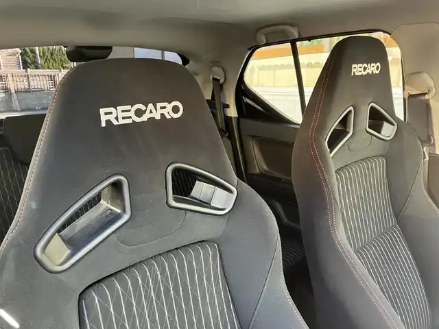 スズキ アルト ワークス 三重県 2016(平28)年 4.2万km ブルーイッシュブラックパール3 ♪走行42071km/♪車検 令和9年1月14日迄/♪5速マニュアル/♪ターボ/ブースト計/HKSスーパーパワーフロー/・純正エアクリーナー 有/ローダウン(RS-Rダウンサス)/・純正サス 有/社外マフラー/・純正マフラー 有/社外16インチAW/ショートアンテナ/D/N席レカロシート/スマートキー×2/プッシュスタート/社外ナビ/・SD・CD録音・USB/・DVD再生/・Bluetoothオーディオ/カロッツェリアツイーター/HIDヘッドライト/フォグライト/ウィンカーミラー/電格ミラー/革巻ステアリング/プライバシーガラス/フロアマット/ドアバイザー/ETC