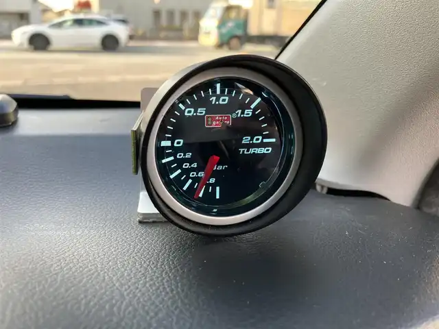 スズキ アルト ワークス 三重県 2016(平28)年 4.2万km ブルーイッシュブラックパール3 ♪走行42071km/♪車検 令和9年1月14日迄/♪5速マニュアル/♪ターボ/ブースト計/HKSスーパーパワーフロー/・純正エアクリーナー 有/ローダウン(RS-Rダウンサス)/・純正サス 有/社外マフラー/・純正マフラー 有/社外16インチAW/ショートアンテナ/D/N席レカロシート/スマートキー×2/プッシュスタート/社外ナビ/・SD・CD録音・USB/・DVD再生/・Bluetoothオーディオ/カロッツェリアツイーター/HIDヘッドライト/フォグライト/ウィンカーミラー/電格ミラー/革巻ステアリング/プライバシーガラス/フロアマット/ドアバイザー/ETC