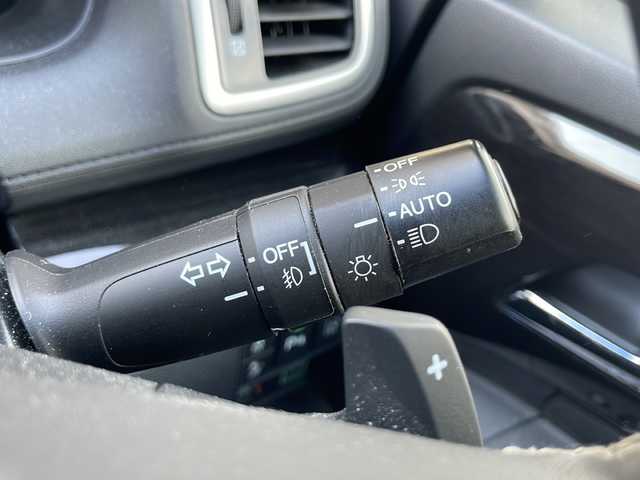 ホンダ オデッセイ アブソルート・EXホンダセンジング 兵庫県 2020(令2)年 4.3万km プラチナホワイトパール ワンオーナー/保証書・取説・有/純正メモリーナビ・フルセグ・BT・CD・DVD・FM・AM/バックカメラ/全周囲カメラ/ETC2.0/フリップダウンモニター/追尾機能付きクルーズコントロール/車線逸脱防止支援システム/衝突被害軽減ブレーキ/クリアランスソナー/両側パワースライドドア/パドルシフト/先行車発進通知/ブラインドスポットミラー/前後ドライブレコーダー/ロードサインアシスト/シートヒーター/アイドリングストップ/プッシュスタート/スマートキー×2/純正フロアマット/純正ドアバイザー