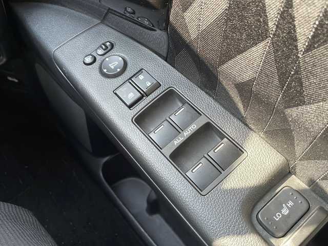 ホンダ オデッセイ アブソルート・EXホンダセンジング 兵庫県 2020(令2)年 4.3万km プラチナホワイトパール ワンオーナー/保証書・取説・有/純正メモリーナビ・フルセグ・BT・CD・DVD・FM・AM/バックカメラ/全周囲カメラ/ETC2.0/フリップダウンモニター/追尾機能付きクルーズコントロール/車線逸脱防止支援システム/衝突被害軽減ブレーキ/クリアランスソナー/両側パワースライドドア/パドルシフト/先行車発進通知/ブラインドスポットミラー/前後ドライブレコーダー/ロードサインアシスト/シートヒーター/アイドリングストップ/プッシュスタート/スマートキー×2/純正フロアマット/純正ドアバイザー