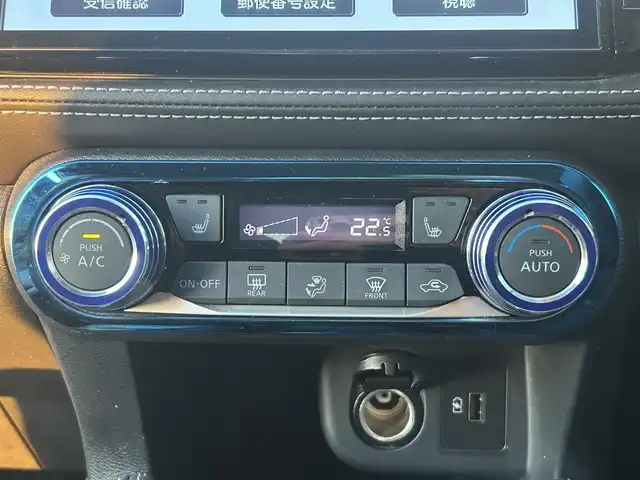 日産 キックス X 熊本県 2020(令2)年 2万km ナイトベールパープル 純正SDメモリナビ（MM320D-L）/AM/FM/CD/DVD/Bluetooth/USB/バックカメラ（全周囲カメラ）/フルセグTV/純正ドライブレコーダー（前）/ビルトインETC/デジタルインナーミラー/ルーフレール/リアスポイラー/レーダー/ABS/横滑り防止装置/プロパイロット/車線逸脱警報/車線逸脱防止支援/エマージェンシーブレーキ/コーナーセンサー（前後）/ふらつき制御/クルーズコントロール（追従あり）/ハーフレザーシート/シートヒーター（D/N)/LEDヘッドライト/オートライト/フォグランプ/ヘッドライトレベライザー/電子パーキング/オートブレーキホールド/プッシュスタート/スマートキー/スペアキー/純正革巻きステアリング/ステアリングスイッチ/ステアリングヒーター/電動格納ミラー/ウィンカーミラー/W+サイド+カーテンエアバック