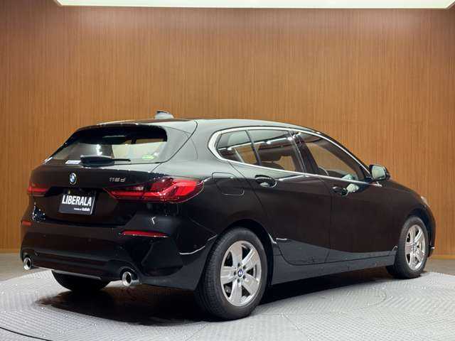 ＢＭＷ ＢＭＷ １１８ｄ プレイ 千葉県 2020(令2)年 2.7万km サファイアブラックP ＡＣＣ　/純正ナビ　/バックカメラ　/パーキングアシスト　/メモリーパワーシート　/ＬＥＤヘッドライト　/オートライト　/ＥＴＣ　/電動リアゲート　/パークディスタンスコントロール　/純正１６インチＡＷ