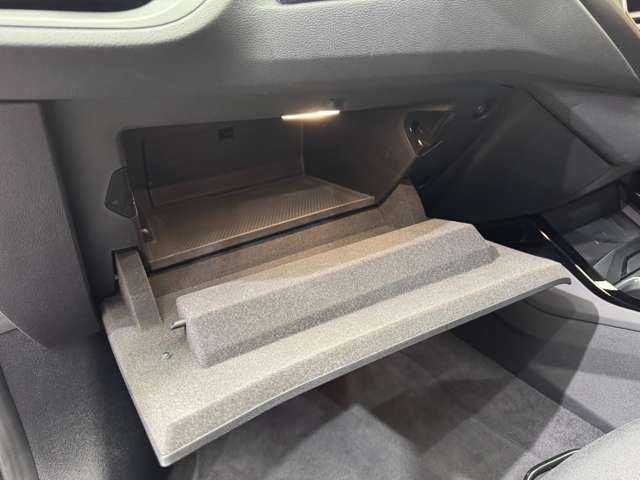 ＢＭＷ ＢＭＷ １１８ｄ プレイ 千葉県 2020(令2)年 2.7万km サファイアブラックP ＡＣＣ　/純正ナビ　/バックカメラ　/パーキングアシスト　/メモリーパワーシート　/ＬＥＤヘッドライト　/オートライト　/ＥＴＣ　/電動リアゲート　/パークディスタンスコントロール　/純正１６インチＡＷ