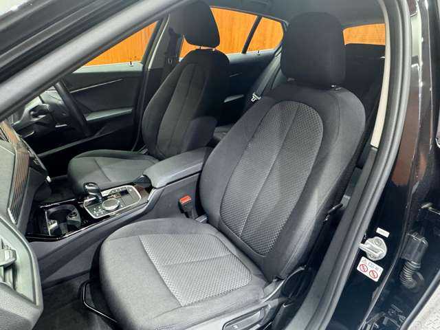 ＢＭＷ ＢＭＷ １１８ｄ プレイ 千葉県 2020(令2)年 2.7万km サファイアブラックP ＡＣＣ　/純正ナビ　/バックカメラ　/パーキングアシスト　/メモリーパワーシート　/ＬＥＤヘッドライト　/オートライト　/ＥＴＣ　/電動リアゲート　/パークディスタンスコントロール　/純正１６インチＡＷ