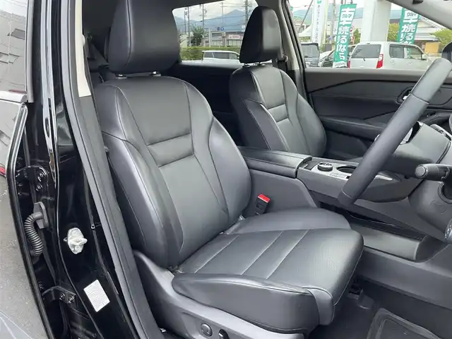 日産 エクストレイル X e－4ORCE 千葉県 2023(令5)年 3.5万km ダイヤモンドブラック 235/60R18/エマージェンシーブレーキ/インテリジェントクルーズコントロール/純正コネクトナビ/地デジTV/【Bluetooth接続】/アラウンドビューモニター（前後撮影）/ドライブレコーダー/革巻きステアリング/ステアリングスイッチ/ETC/LEDヘッドライト/フォグライト/ウインカーミラー/コーナーセンサー/純正18インチアルミホイル/サイド/カーテンエアバッグ/インテリジェントキー