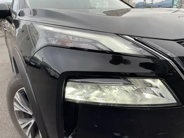 日産 エクストレイル X e－4ORCE 千葉県 2023(令5)年 3.5万km ダイヤモンドブラック 235/60R18/エマージェンシーブレーキ/インテリジェントクルーズコントロール/純正コネクトナビ/地デジTV/【Bluetooth接続】/アラウンドビューモニター（前後撮影）/ドライブレコーダー/革巻きステアリング/ステアリングスイッチ/ETC/LEDヘッドライト/フォグライト/ウインカーミラー/コーナーセンサー/純正18インチアルミホイル/サイド/カーテンエアバッグ/インテリジェントキー