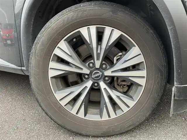 日産 エクストレイル X e－4ORCE 千葉県 2023(令5)年 3.5万km ダイヤモンドブラック 235/60R18/エマージェンシーブレーキ/インテリジェントクルーズコントロール/純正コネクトナビ/地デジTV/【Bluetooth接続】/アラウンドビューモニター（前後撮影）/ドライブレコーダー/革巻きステアリング/ステアリングスイッチ/ETC/LEDヘッドライト/フォグライト/ウインカーミラー/コーナーセンサー/純正18インチアルミホイル/サイド/カーテンエアバッグ/インテリジェントキー