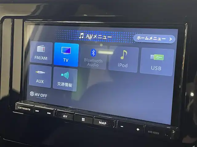 ホンダ ステップワゴン スパーダ 道央・札幌 2024(令6)年 2.4万km プラチナホワイトパール ・４WD/・社外メモリーナビ（AVIC-RZ314）/・BT/USB/ipod/AUX/・ステアリングリモコン/・バックカメラ/・ドライブレコーダー/・ETC/・ホンダセンシング/・衝突被害軽減ブレーキ/・レーンキープアシスト/・レーダークルーズコントロール/・ブラインドスポットインフォメーション/・オートブレーキホールド/・アイドリングストップ/・コーナーセンサー/・パドルシフト/・両側パワースライドドア/・パワーバックドア/・オートマチックハイビーム/・オートライト/・ヘッドランプレベライザー/・LEDヘッドライト/・ハーフレザーシート/・D+N席シートヒーター/・純正１６インチAW/・純正フロアマット/・プッシュスタート/・スマートキー/・スペアキー（１本）/・取扱説明書/・保証書