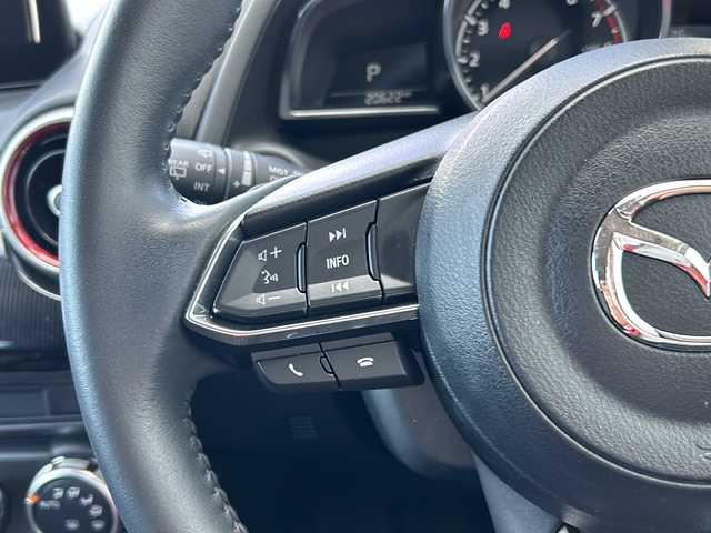 マツダ マツダ２ 15S ブラックトーンED 鳥取県 2022(令4)年 2.1万km ソウルレッドクリスタルM ワンオーナー/スマートキーx2個/特別仕様車/赤ステッチシート/グロスブラックミラー/グロスブラックグリル/ヘッドアップディスプレイ/全方位カメラ/マツダコネクトナビ/フルセグ・Bluetooth/プリクラッシュセーフティ/レーンデパーチャー/ブラインドスポット/アダクティブクルーズ/インテリソナー/パドルシフト/オートライト/オートワイパー/LEDライト/オートリトラクトミラー/ビルトインETC/保証書・取説
