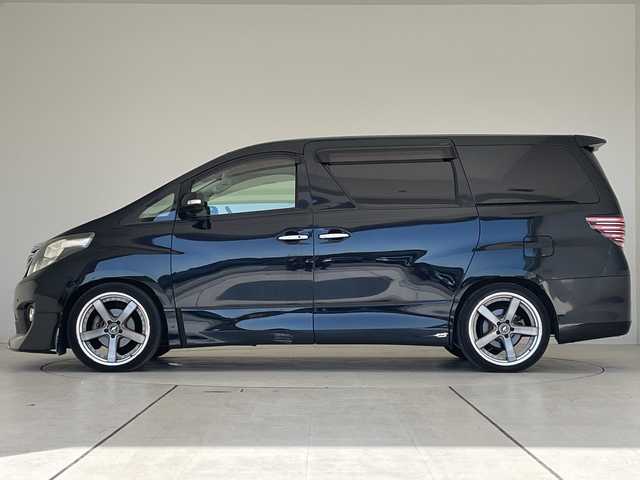 トヨタ アルファード 240S Cパッケージ 愛知県 2013(平25)年 11.1万km ブラック 衝突軽減システム/モデリスタエアロ/純正8型ナビ/フリップダウンモニター/全方位カメラ/両側パワースライドドア/サンルーフ/クルーズコントロール/シートヒーター/フルセグ/CD DVD/Bluetooth/バックカメラ/電動リアゲート/パワーシート/コーナーセンサー/アルミホイール/ETC/LEDヘッドライト/リアオートエアコン/オートマチックハイビーム/ドライブレコーダー/ステアリングスイッチ/スマートキー/プッシュスタート