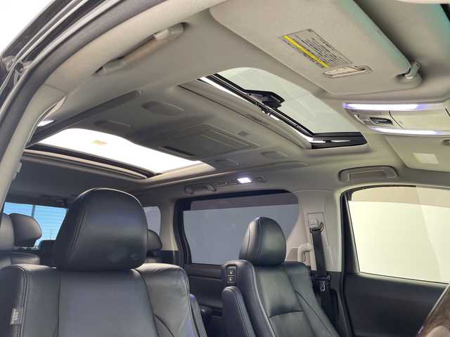 トヨタ アルファード 240S Cパッケージ 愛知県 2013(平25)年 11.1万km ブラック 衝突軽減システム/モデリスタエアロ/純正8型ナビ/フリップダウンモニター/全方位カメラ/両側パワースライドドア/サンルーフ/クルーズコントロール/シートヒーター/フルセグ/CD DVD/Bluetooth/バックカメラ/電動リアゲート/パワーシート/コーナーセンサー/アルミホイール/ETC/LEDヘッドライト/リアオートエアコン/オートマチックハイビーム/ドライブレコーダー/ステアリングスイッチ/スマートキー/プッシュスタート