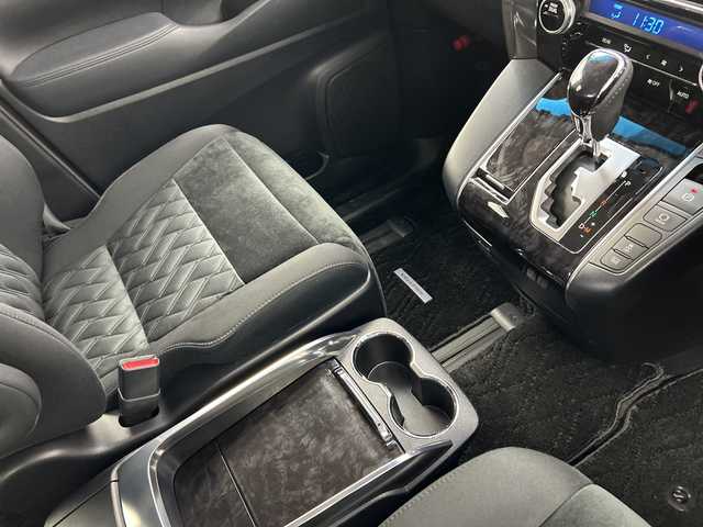 トヨタ ヴェルファイア Z Aエディション 三重県 2019(令1)年 2.4万km スパークリングブラックパールクリスタルシャイン /禁煙車　//純正１０型ナビ　//Ｂカメラ　//ドラレコ　//両側パワスラ　//前後コーナーセンサー　//ＬＥＤヘッドライト　//トヨタセーフティーセンス　//レーダークルコン //レーンキープアシスト //オートマチックハイビーム//前後コーナーセンサー// ビルトインETC2.0