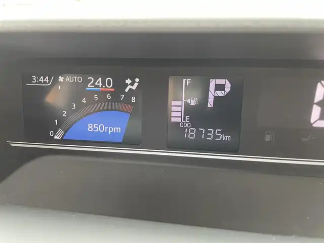 ダイハツ タント X 静岡県 2019(令1)年 1.9万km シャイニングホワイトパール スマートアシスト/・衝突回避支援ブレーキ機能/・誤発進抑制制御機能/・車線逸脱機能/・先行車発進お知らせ機能/・オートハイビーム/純正メモリナビ・フルセグ（NMZK-W70D）/DVD/CD/SD/USB/Bluetooth/全方位カメラ/バックカメラ/左側パワースライドドア/LEDライト/アイドリングストップ/スマートキー2個/プッシュスタート/フロアマット/ドアバイザー/新車時保証書/取扱説明書