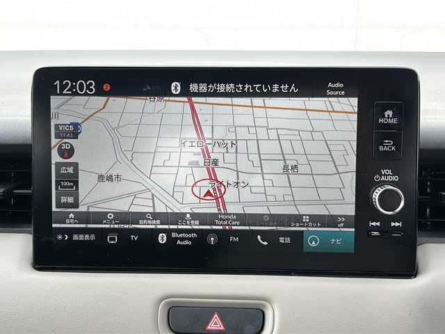 ホンダ ヴェゼル ハイブリッド e:HEV PLaY 茨城県 2023(令5)年 2.1万km プレミアムサンライトホワイトパール ワンオーナー/フロントメッキグリル/ハイグレードスピーカーシステム/純正9インチナビ/(地デジTV・BT・USB・applecarplay)/パノラマルーフ/レーダークルーズコントロール/レーンアシスト/衝突軽減ブレーキ/コーナーセンサー/ハーフレザーシート/シートヒータ/アラウンドビューカメラ/ドライブレコーダー/ビルトインETC2.0/オートライト/LEDヘッドライト/純正18inアルミホイール/フロアマット/スマートキー/スペアキー/取扱説明書/保証書