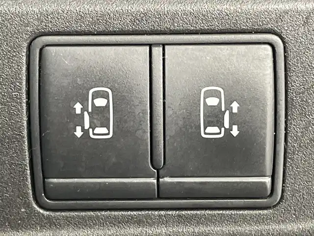 日産 セレナ ハイウェイスター G 群馬県 2016(平28)年 13.5万km マルーンレッド 2トーン 雹害　純正９型ナビ　純正１０型後席モニター　全周囲カメラ　衝突被害軽減ブレーキ　両側電動スライドドア　クルーズコントロール　パーキングアシスト　アイドリングストップ　スマートキー　ＬＥＤ　ＥＴＣ　禁煙