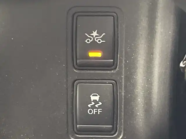 日産 セレナ ハイウェイスター G 群馬県 2016(平28)年 13.5万km マルーンレッド 2トーン 雹害　純正９型ナビ　純正１０型後席モニター　全周囲カメラ　衝突被害軽減ブレーキ　両側電動スライドドア　クルーズコントロール　パーキングアシスト　アイドリングストップ　スマートキー　ＬＥＤ　ＥＴＣ　禁煙